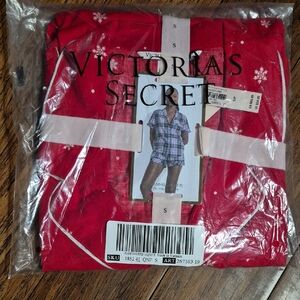 Victoria's Secret Festive Red Pajama Set